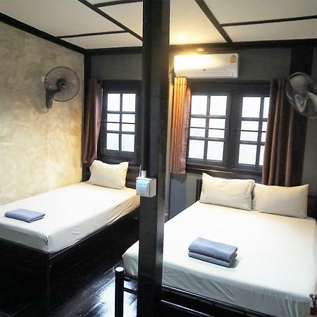 Sawatdee Guesthouse The Original Bangkok Exterior foto