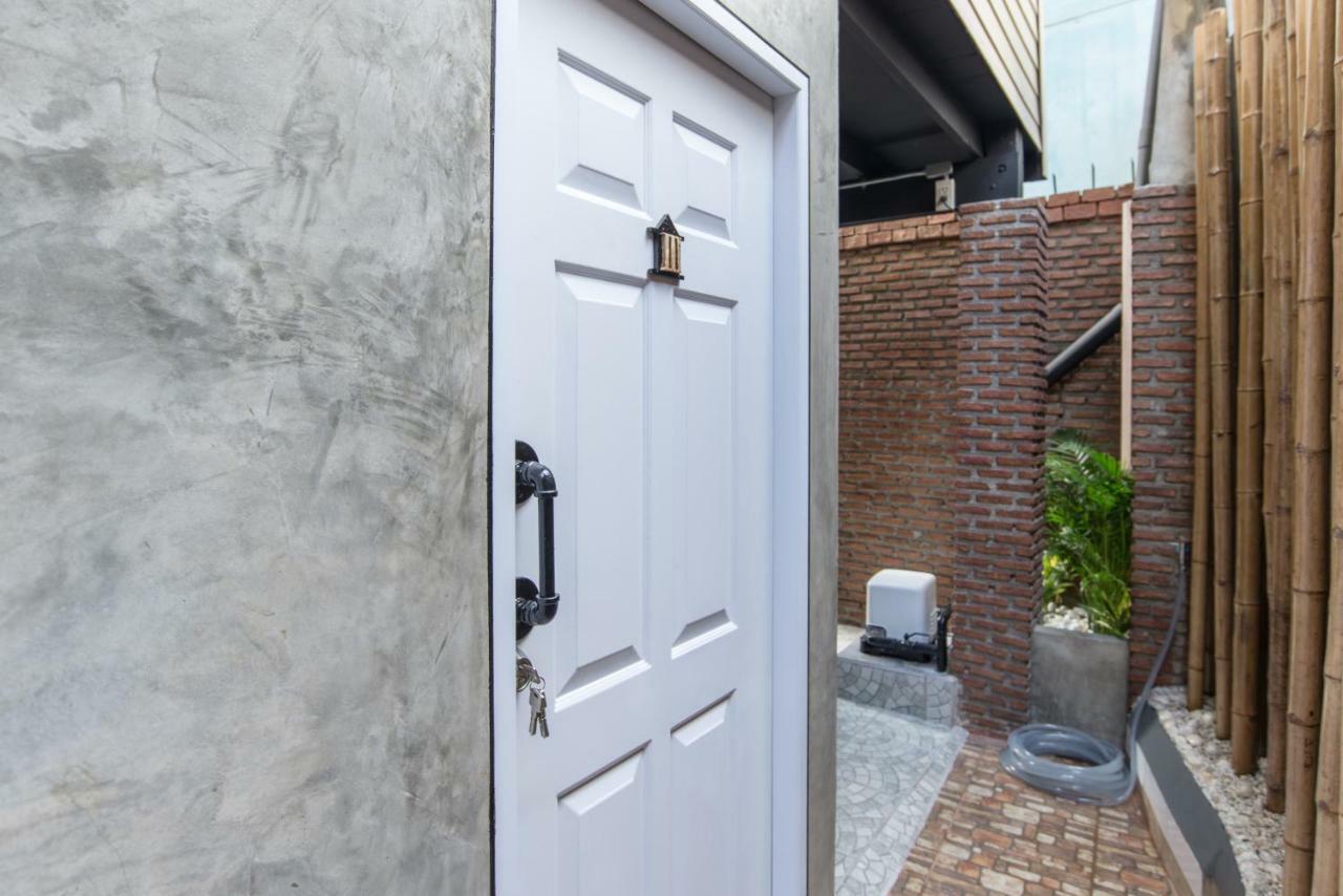 Sawatdee Guesthouse The Original Bangkok Exterior foto