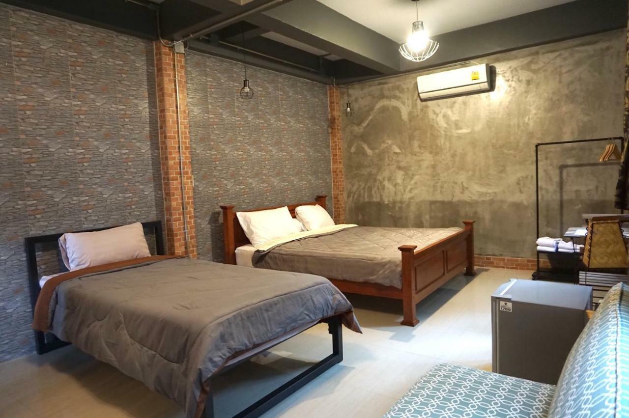 Sawatdee Guesthouse The Original Bangkok Exterior foto